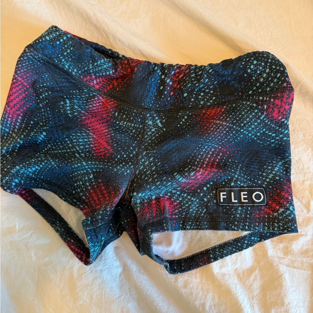 FLEO original short size small